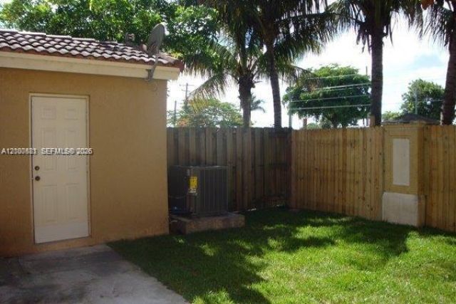 645 E Mowry Ct, Homestead, FL 33030 Photo