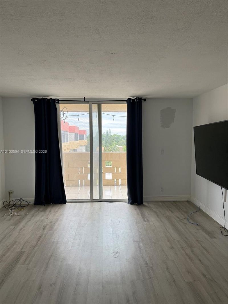 410 NW 68th Ave , Unit 517, Plantation, FL 33317 Photo