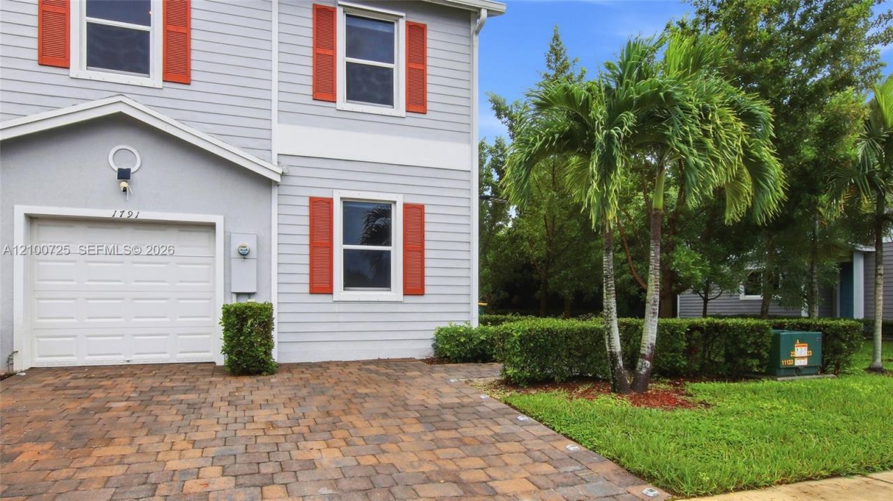 1791 SE 9th Ter , Homestead, FL 33034 Photo