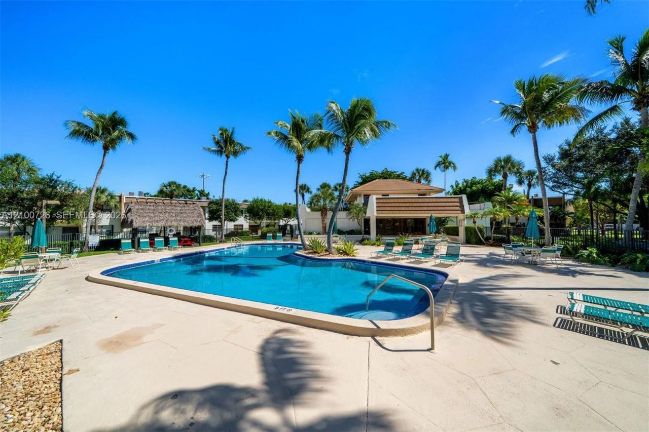 8267 SW 128th St , Unit 115, Pinecrest, FL 33156 Photo