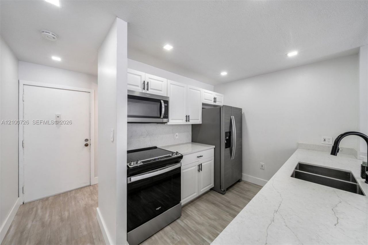 8267 SW 128th St , Unit 115, Pinecrest, FL 33156 Photo