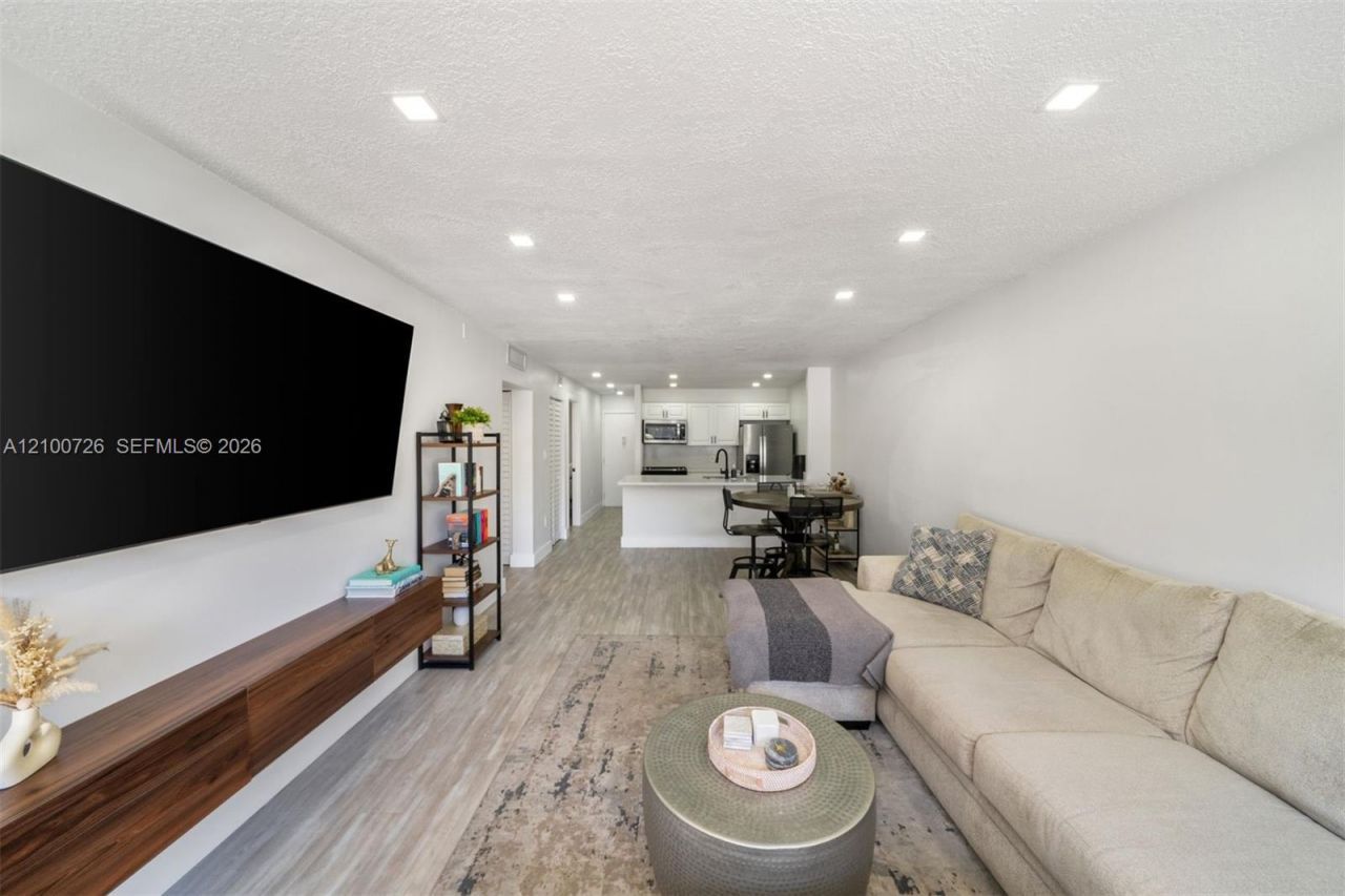 8267 SW 128th St , Unit 115, Pinecrest, FL 33156 Photo