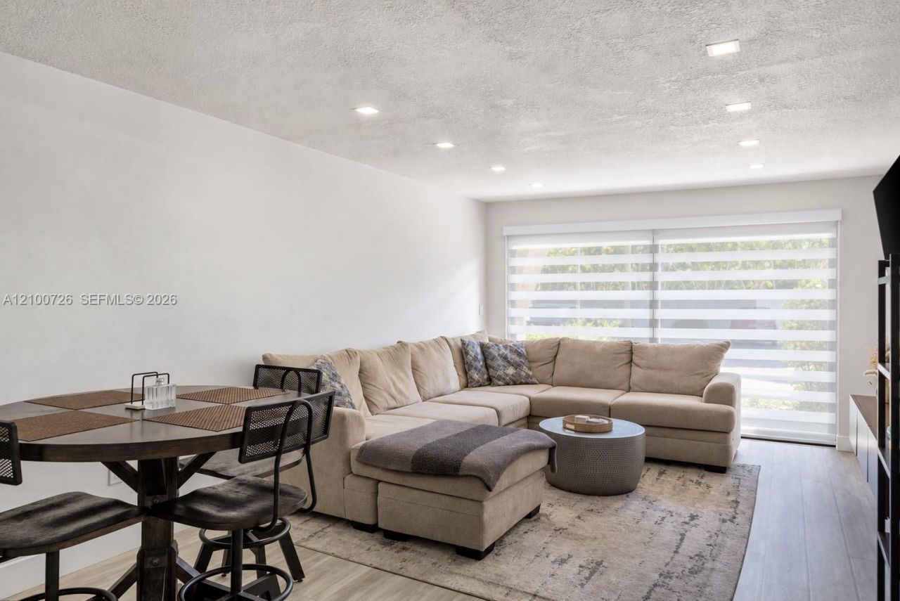 8267 SW 128th St , Unit 115, Pinecrest, FL 33156 Photo