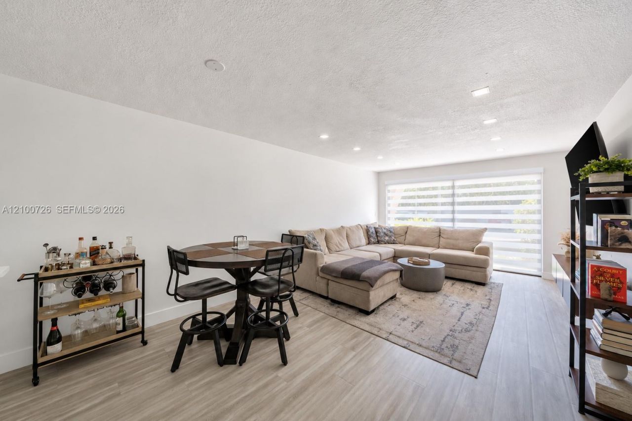 8267 SW 128th St , Unit 115, Pinecrest, FL 33156 Photo