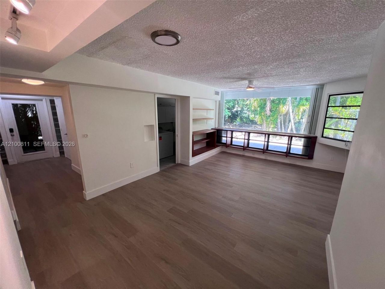 5845 SW 88th St, South Miami, FL 33156 Photo