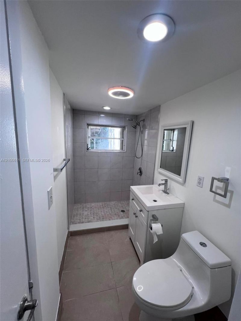 5845 SW 88th St, South Miami, FL 33156 Photo