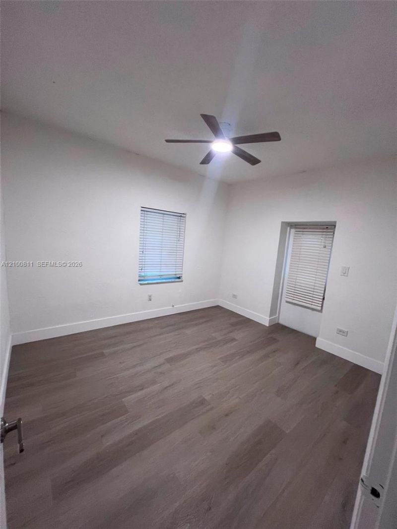 5845 SW 88th St, South Miami, FL 33156 Photo