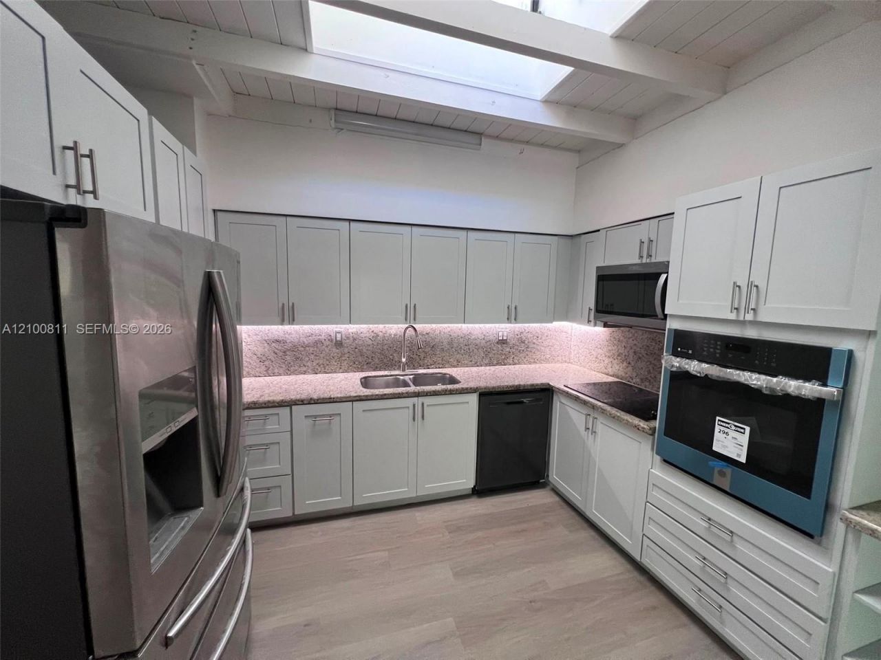 5845 SW 88th St, South Miami, FL 33156 Photo