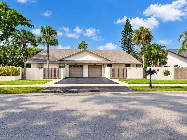 568 SW 28th Avenue, Delray Beach, FL 33445