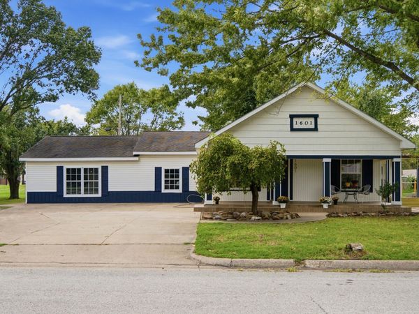 1601 E E NW, Miami, OK 74354