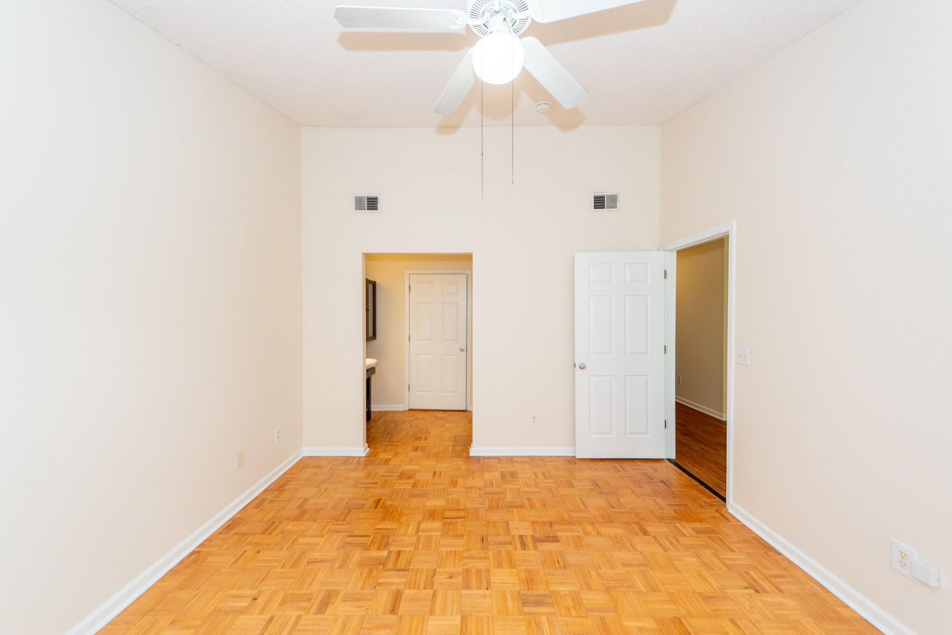 1421 Amanda Park Lane Photo 13