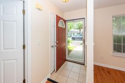 1421 Amanda Park Lane photo 4