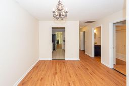 1421 Amanda Park Lane photo 4