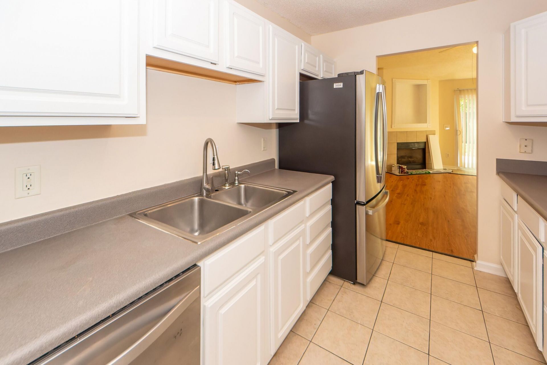 1421 Amanda Park Lane Photo 7
