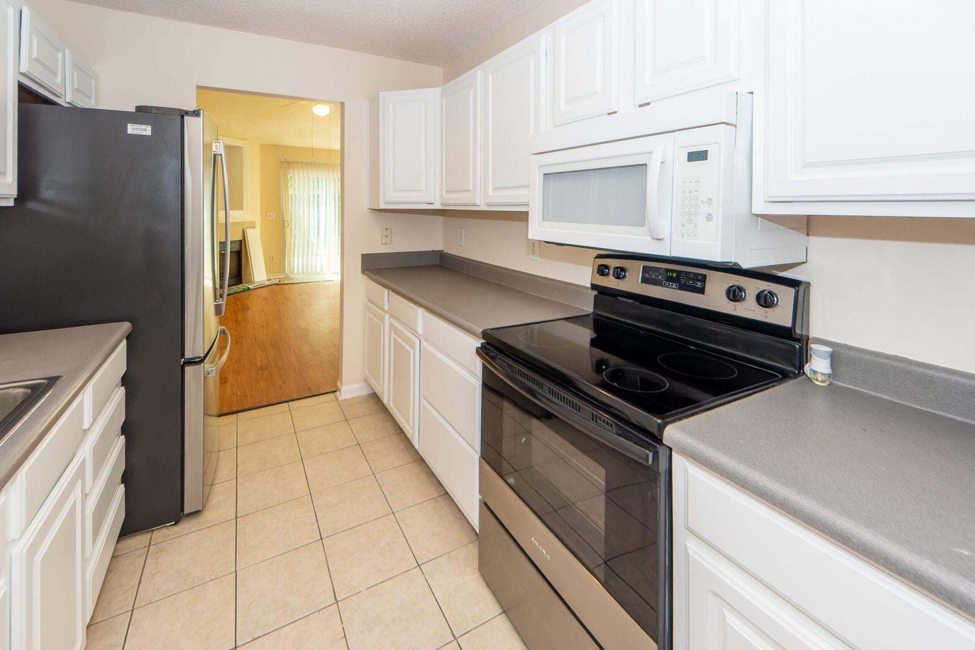 1421 Amanda Park Lane Photo 8