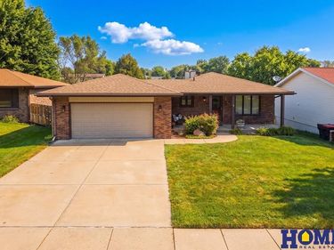 2106 Old Glory Road, Lincoln, NE 68521