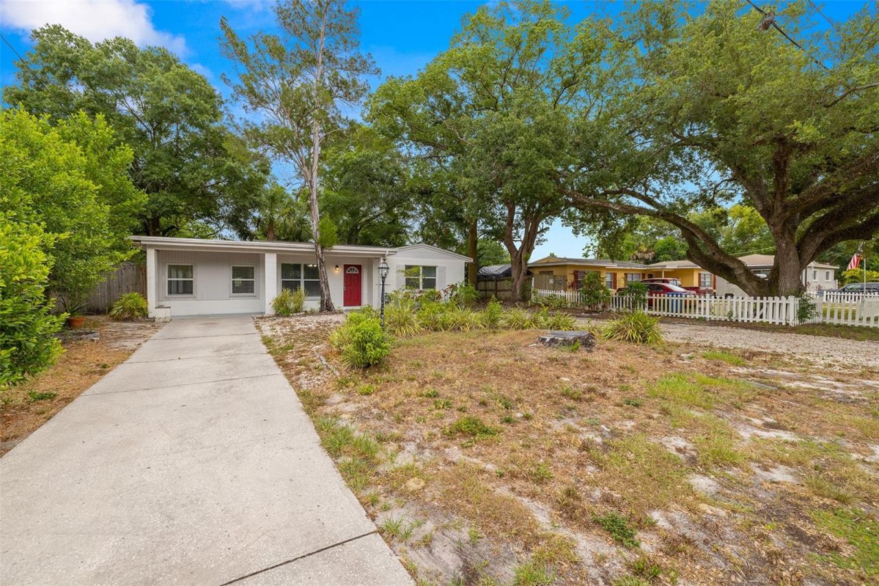 12113 N Edison Avenue, Tampa, FL 33612 Main Photo