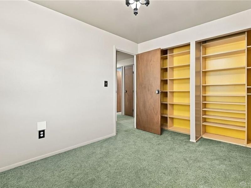 562 Hathaway Trail, Tipp City, OH 45371 Photo 13