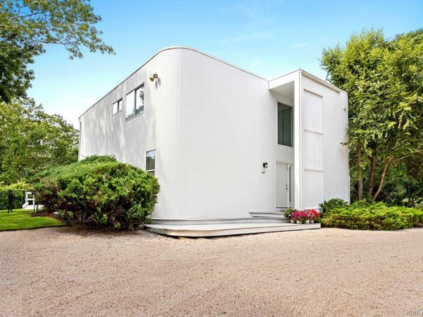 40 Peacock Path , East Quogue, NY 11942