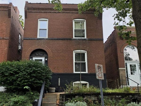 2820 Dalton Avenue , St Louis, MO 63139