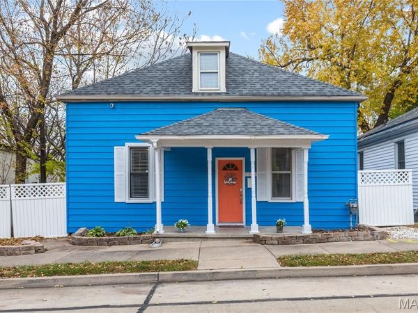 1506 N 5th Street , St Charles, MO 63301
