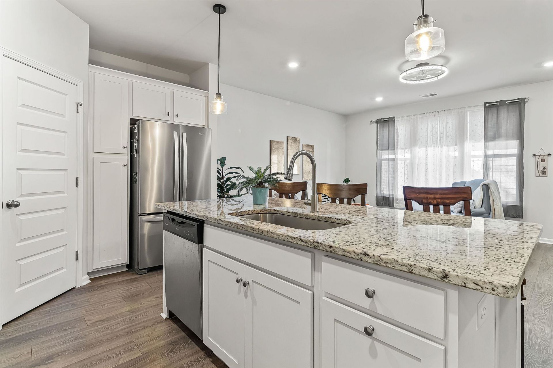 5402 Knobcone Loop Photo 10