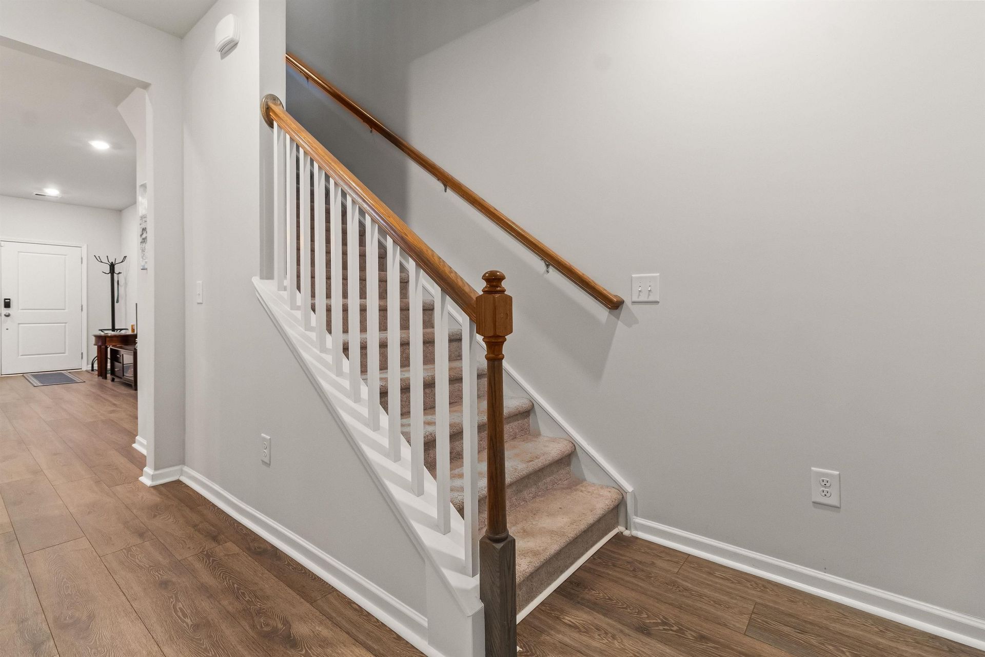 5402 Knobcone Loop Photo 11