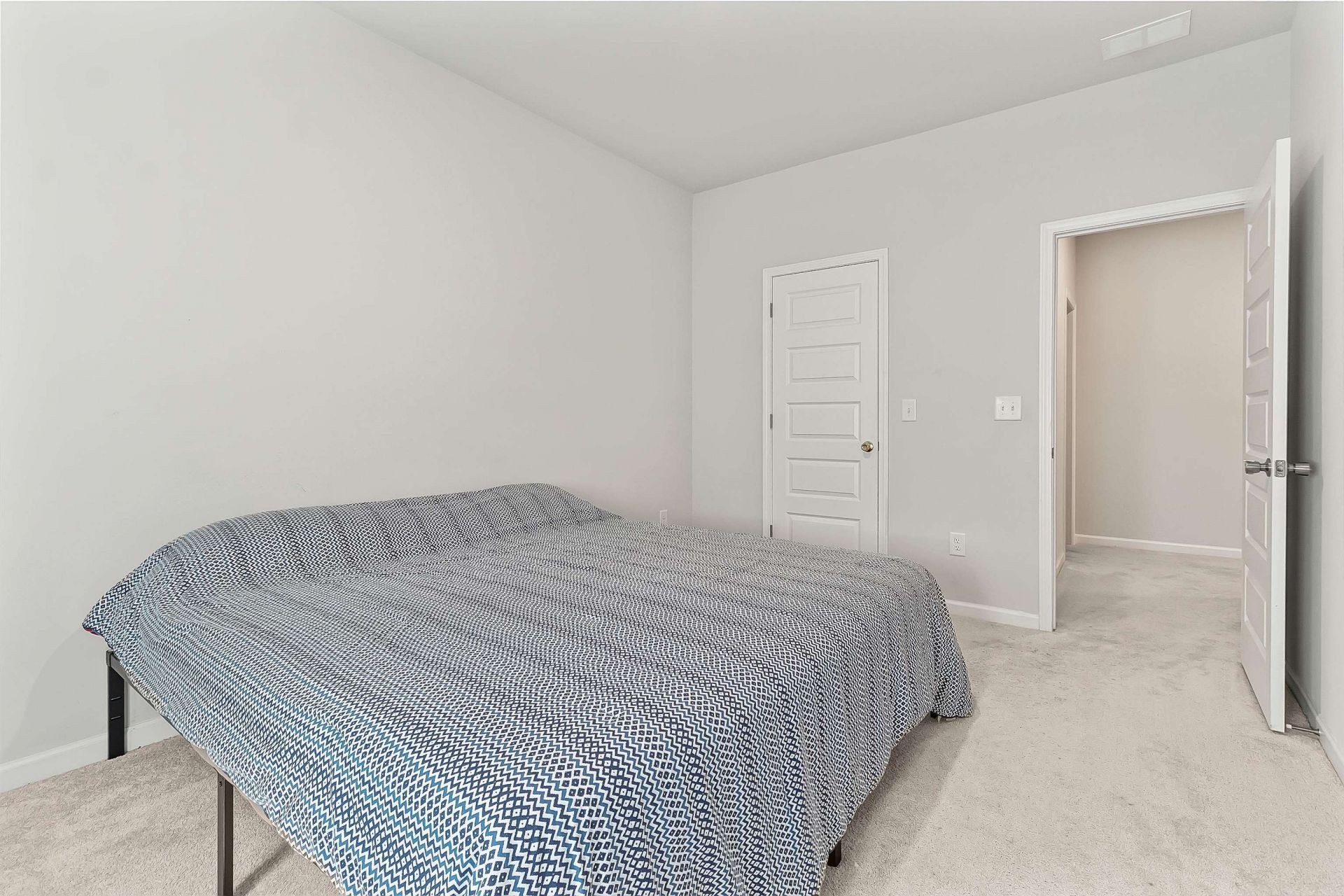 5402 Knobcone Loop Photo 20