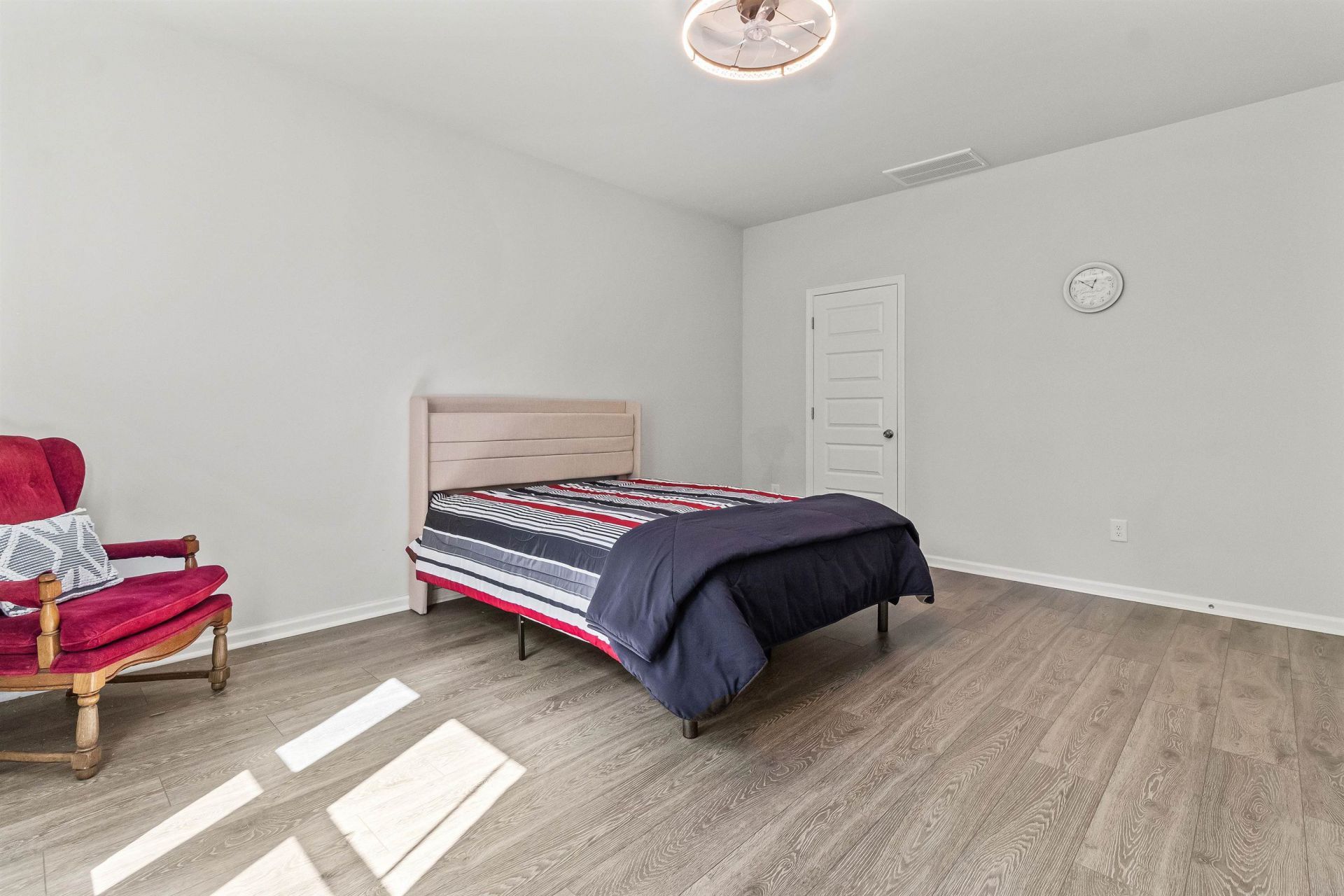 5402 Knobcone Loop Photo 24
