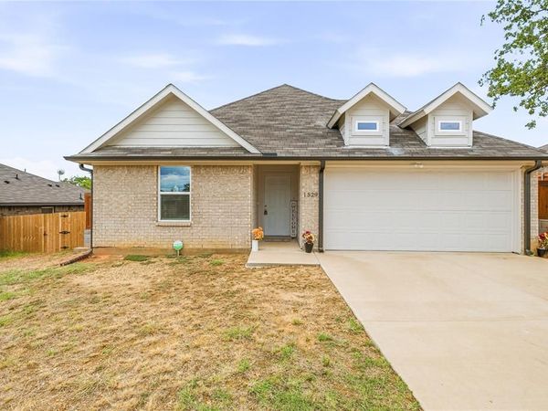 1529 Jacqueline Lane, Graham, TX 76450