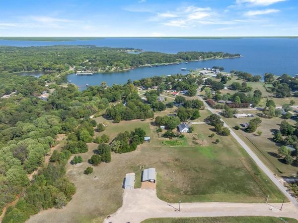 189 VZ County Road 3727, Wills Point, TX 75169