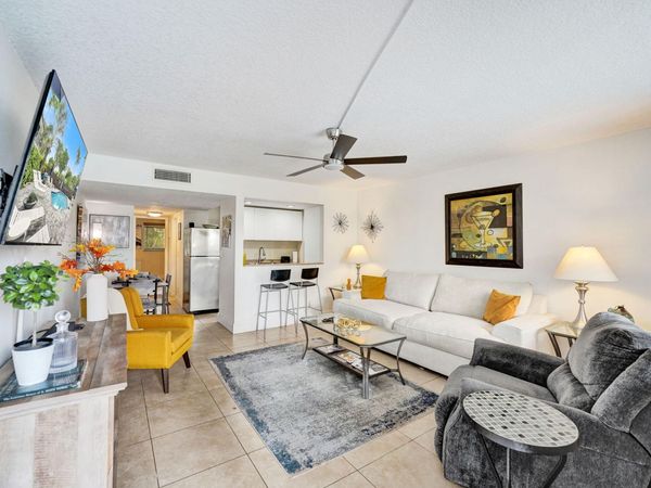 1901 N Andrews Avenue, Unit Apt 214, Wilton Manors, FL 33311