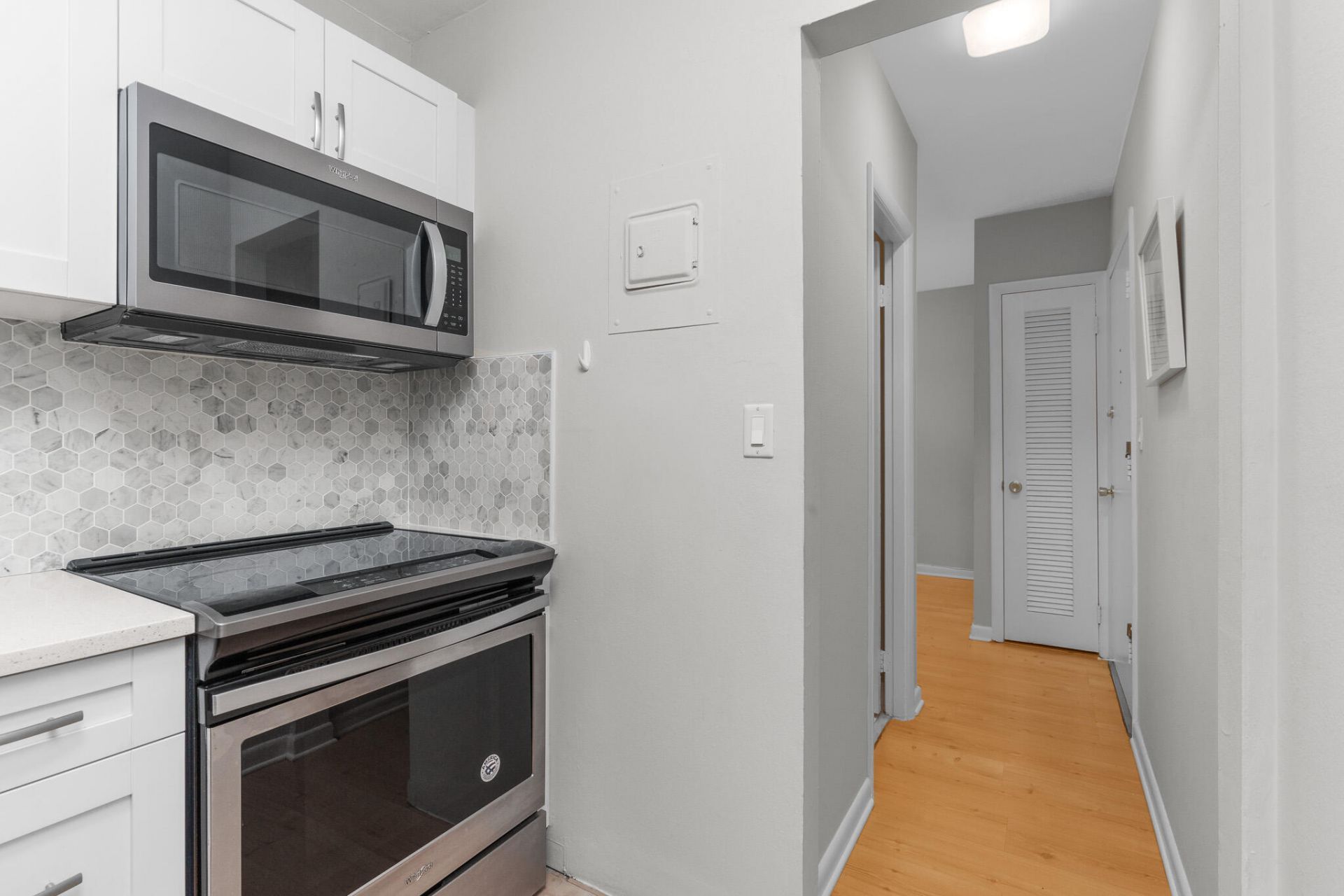 2400 NE 33rd Avenue, Unit 209, Fort Lauderdale, FL 33305 Photo