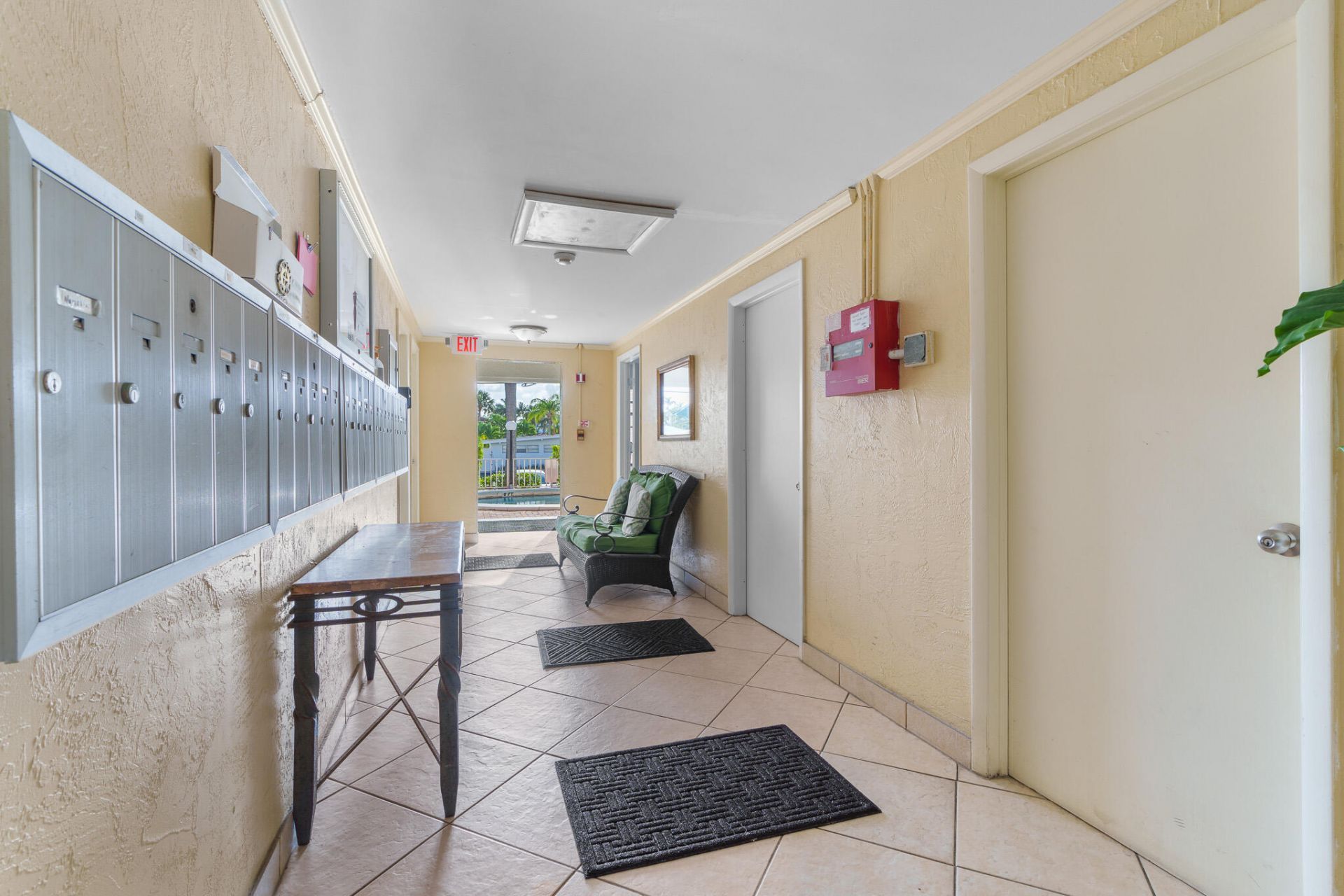 2400 NE 33rd Avenue, Unit 209, Fort Lauderdale, FL 33305 Photo