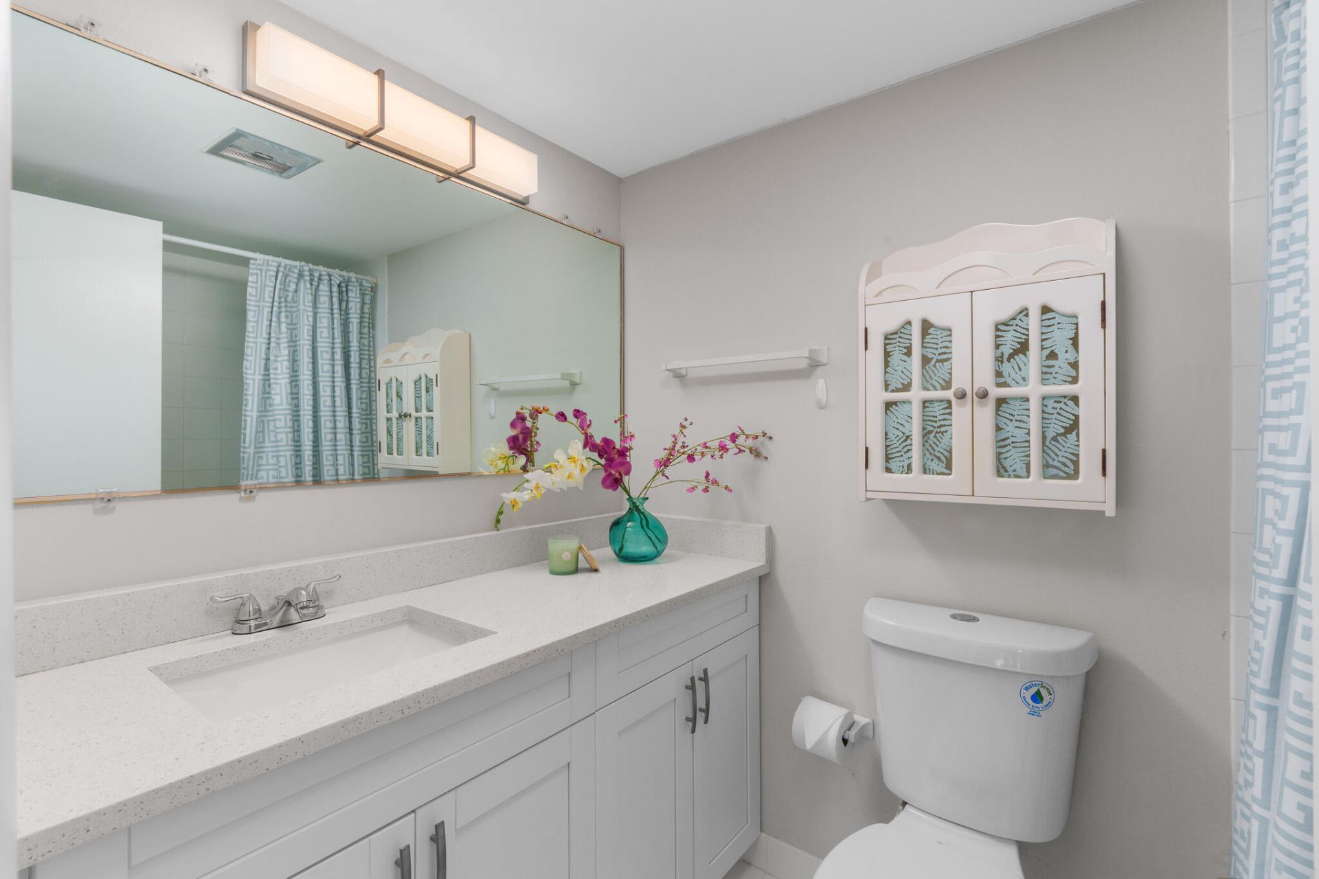 2400 NE 33rd Avenue, Unit 209, Fort Lauderdale, FL 33305 Photo