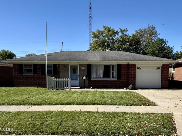 1037 Rosedale Street , Maumee, OH 43537