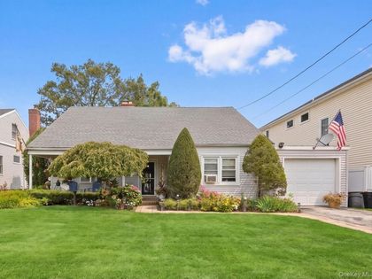 2906 Court Street Oceanside, NY 11572