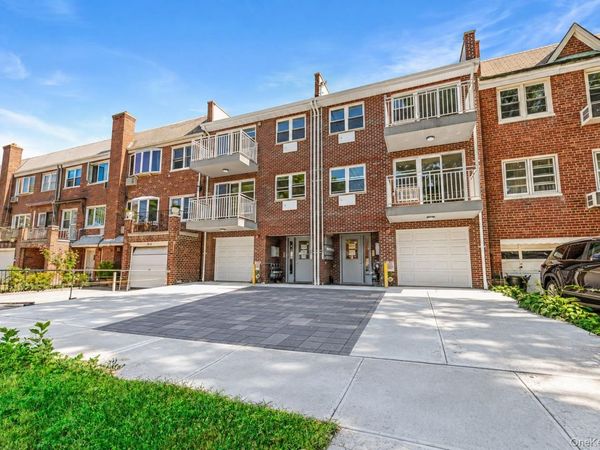 20-65 48th Street, Astoria, NY 11105