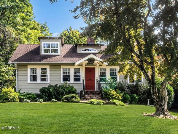 32 Ferndale Road, North Caldwell, NJ 07006