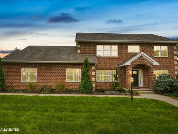 2004 Dempster Drive , Coralville, IA 52241