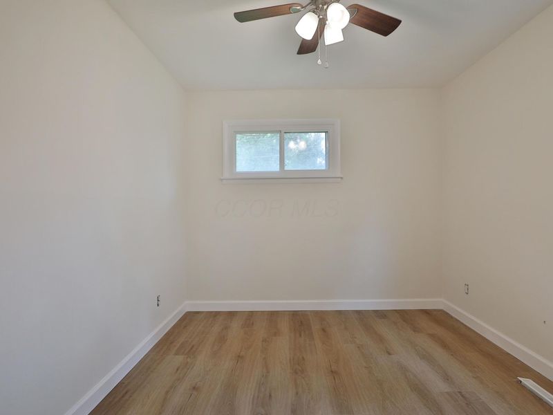 1044 Caniff Road , Columbus, OH 43221 Photo 17