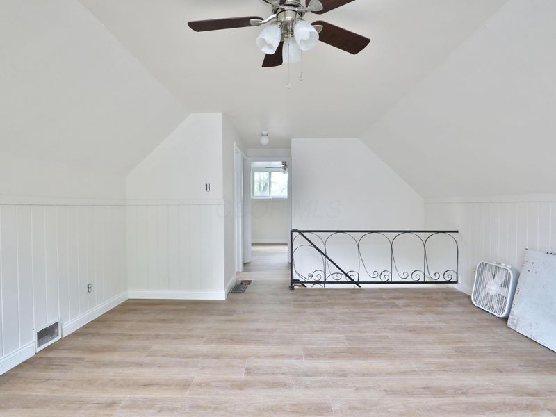 1044 Caniff Road , Columbus, OH 43221 Photo 22