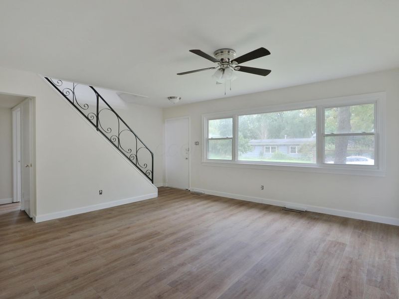 1044 Caniff Road , Columbus, OH 43221 Photo 5
