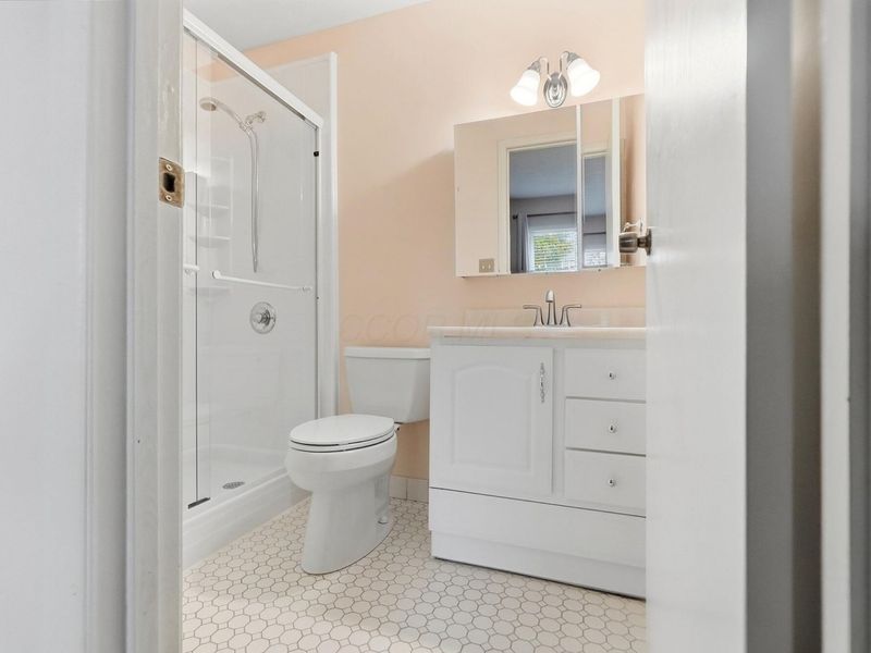 541 Saulsbury Court, Columbus, OH 43230 Photo 22