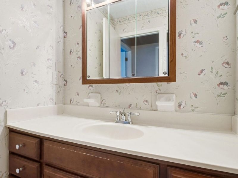 541 Saulsbury Court, Columbus, OH 43230 Photo 29