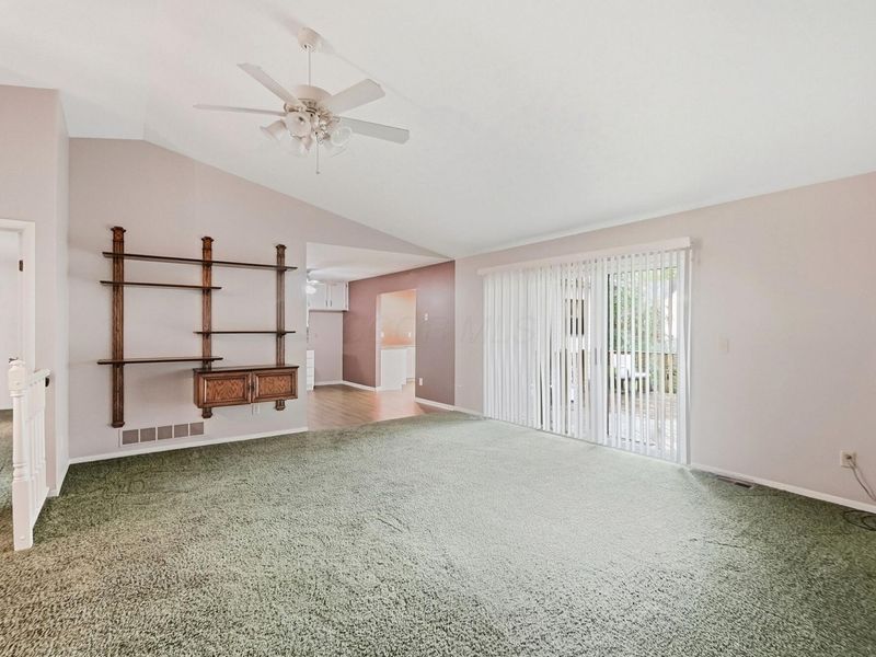 541 Saulsbury Court, Columbus, OH 43230 Photo 6