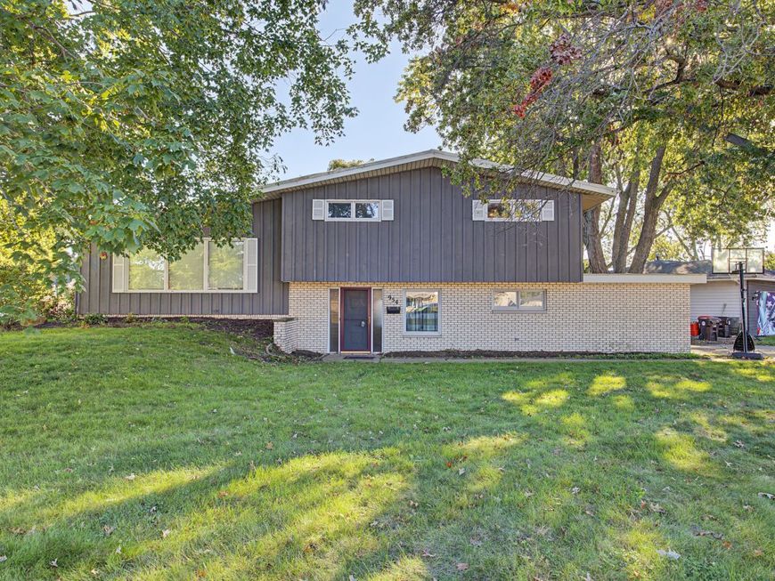 Main Photo