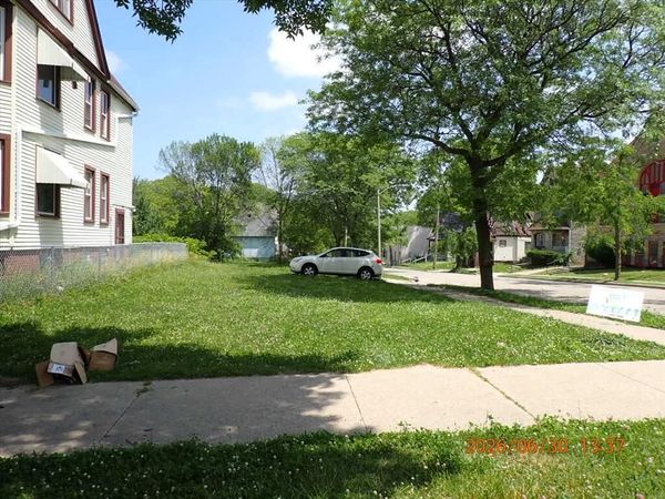 3000 N 1ST STREET, Unit 3002, Milwaukee, WI 53212