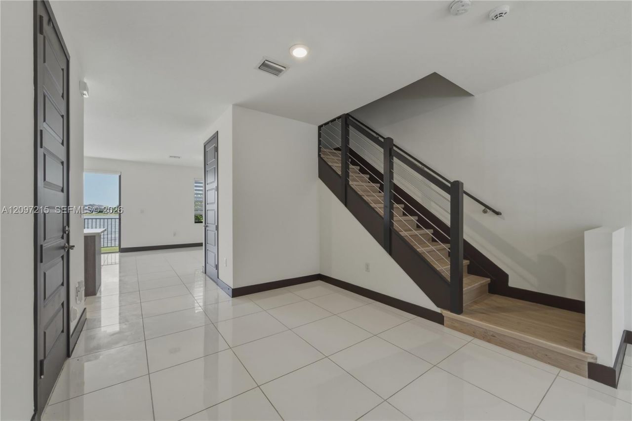 15965 NW 91st Ct , Unit 15965, Miami Lakes, FL 33018 Photo