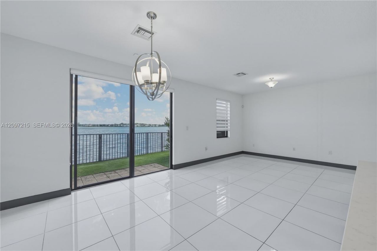 15965 NW 91st Ct , Unit 15965, Miami Lakes, FL 33018 Photo